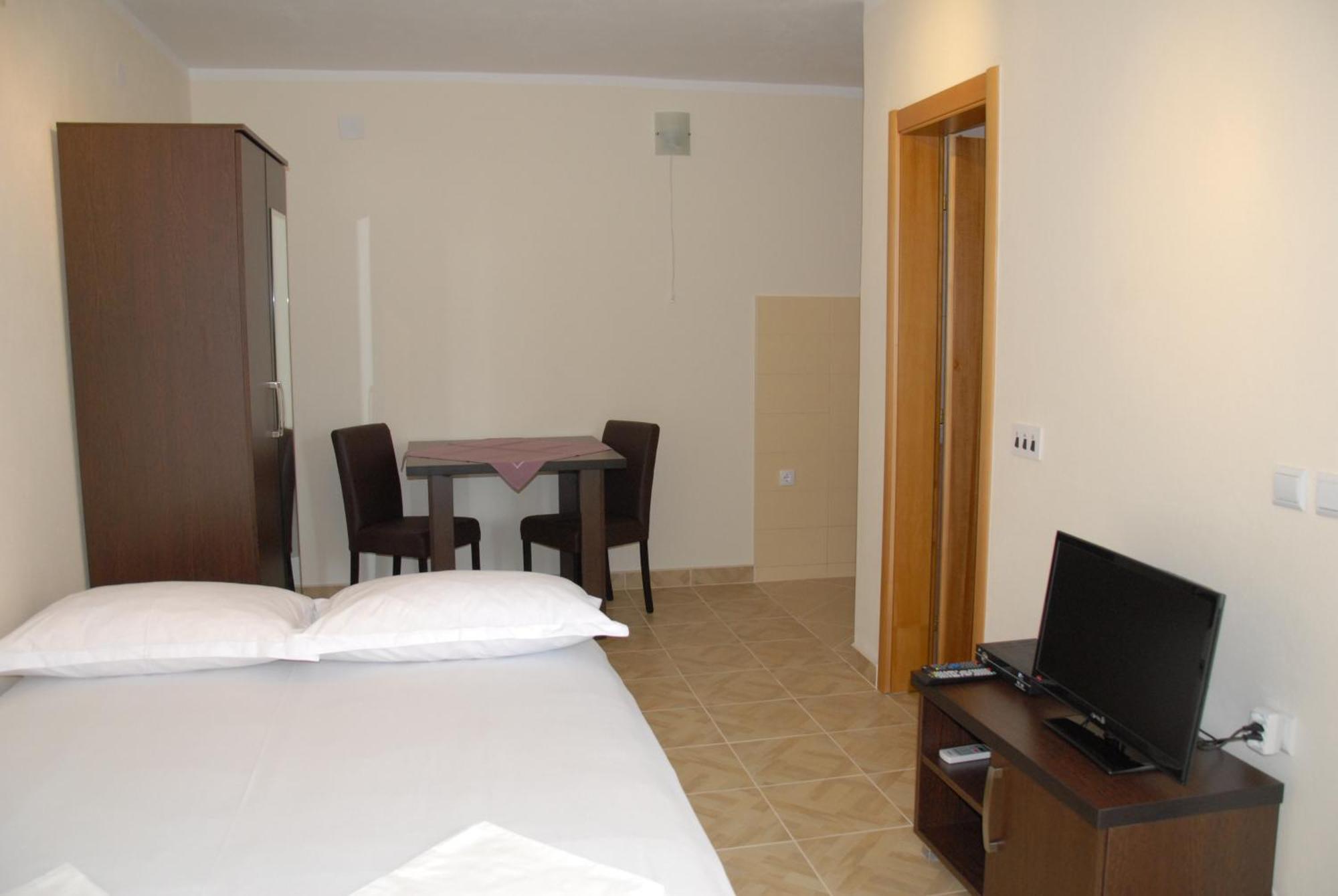 Guest House Evropa 2 อุลซิน ภายนอก รูปภาพ