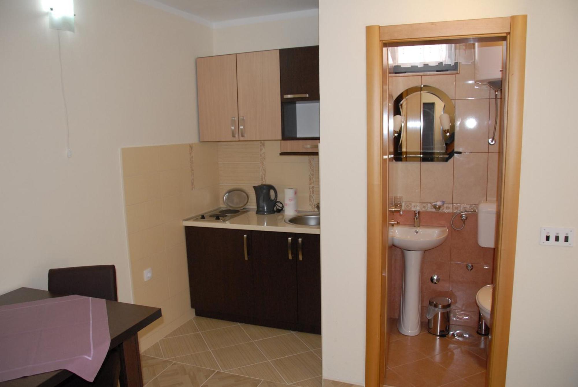 Guest House Evropa 2 อุลซิน ภายนอก รูปภาพ