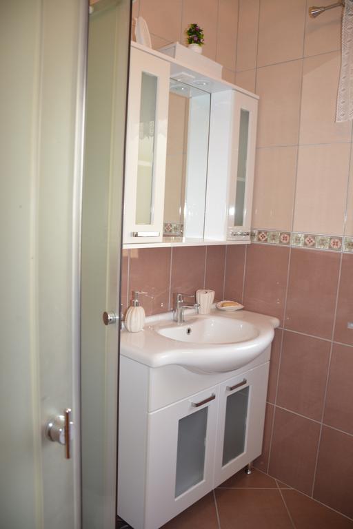 Guest House Evropa 2 อุลซิน ภายนอก รูปภาพ
