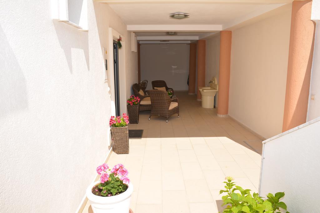 Guest House Evropa 2 อุลซิน ภายนอก รูปภาพ
