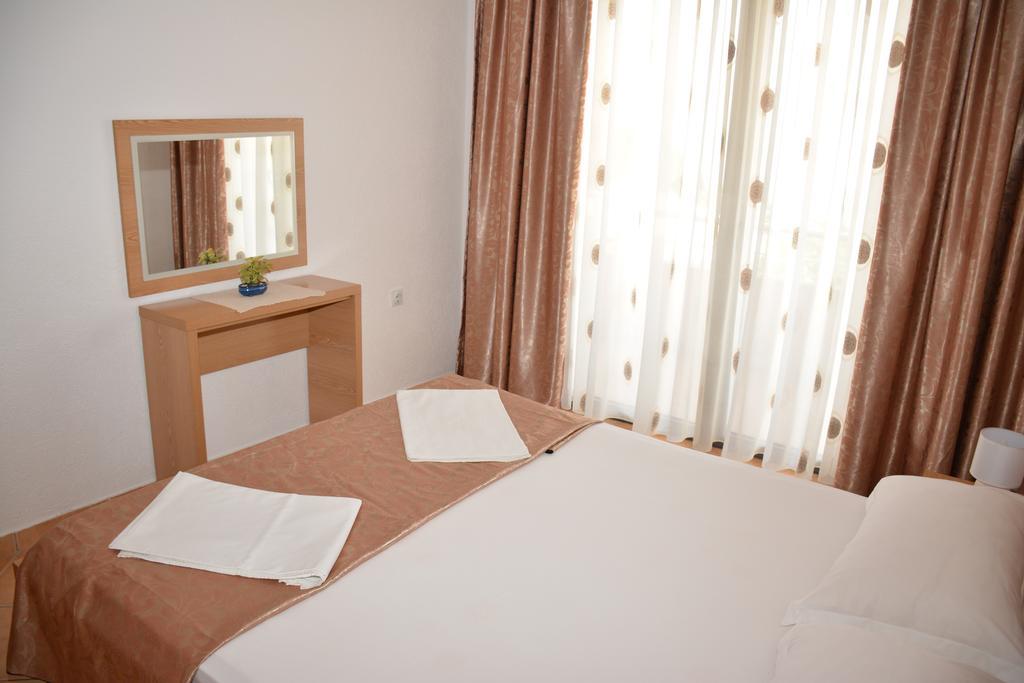 Guest House Evropa 2 อุลซิน ภายนอก รูปภาพ