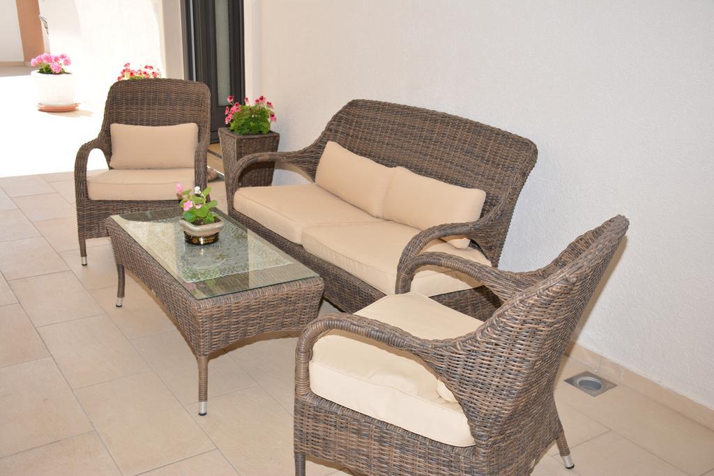 Guest House Evropa 2 อุลซิน ภายนอก รูปภาพ